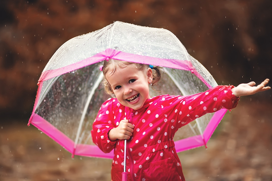 Esernyő egy kicsit másként: kristályokkal, Bluetooth-hangszóróval