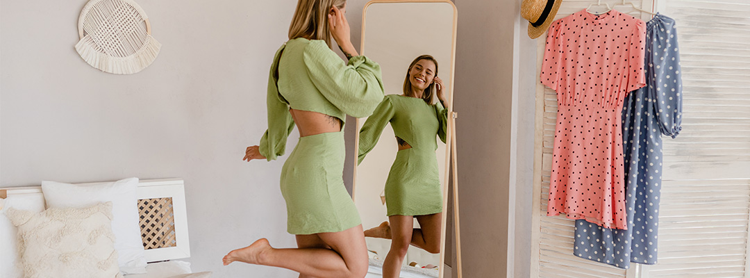 Újítsd meg a régi ruháidat: kreatív upcycling projektek 